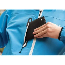 Etui na paszport Swiss Peak, ochrona RFID / Czarny P820.430