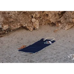 Mata plażowa VINGA Volonne AWARE™, płótno z recyklingu / Niebieski VG538-04