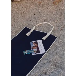 Mata plażowa VINGA Volonne AWARE™, płótno z recyklingu / Niebieski VG538-04