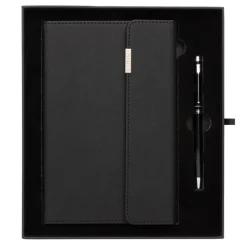 Notatnik A5 Swiss Peak z długopisem / Czarny P772.921