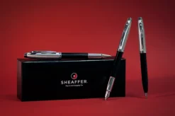 Pióro wieczne Sheaffer kolekcja 100, czarne/chrom, wykończenia chromowane, etui prezentowe / Czarny EXP9313PN-CZ