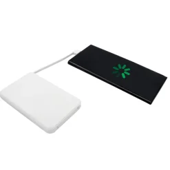 Power bank 5000 mAh ze zintegrowanymi kablami, adapter w komplecie | Presley / Biały V0905-02