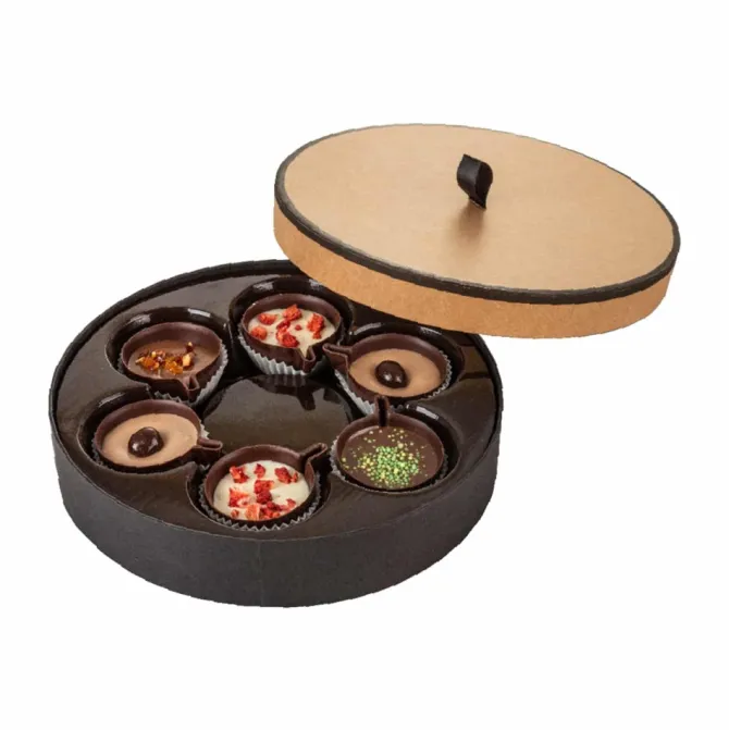 Praliny Grand Coffee Cups / Wielokolorowy S0138/XM