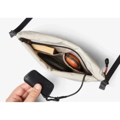 Saszetka zapinana w pasie, nerka Bellroy / Beżowy P763.3819