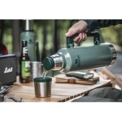 Stanley Classic butelka o pojemności 1000 ml / Leśny zielony 10082764