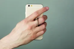 Uchwyt na telefon / Szampan MO9445-19