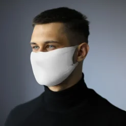 Zestaw w pudełku, pojemnik na płyn do dezynfekcji, maseczka wielokrotnego użytku z miejscem na filtr i jonami srebra / Biały V9798-02